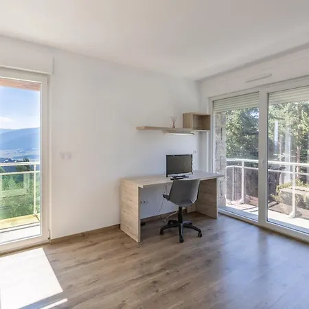 Panoramic Campus Aparthotel